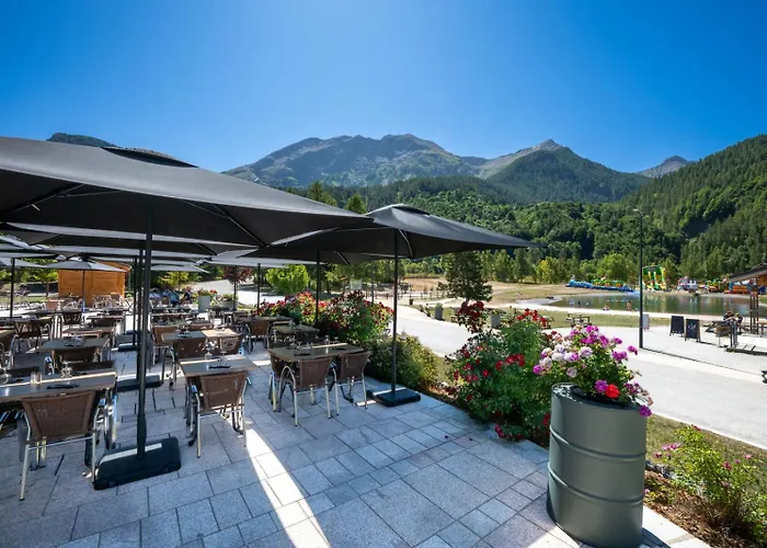 Hotel Et Camping O2 Orcieres Outdoor Area